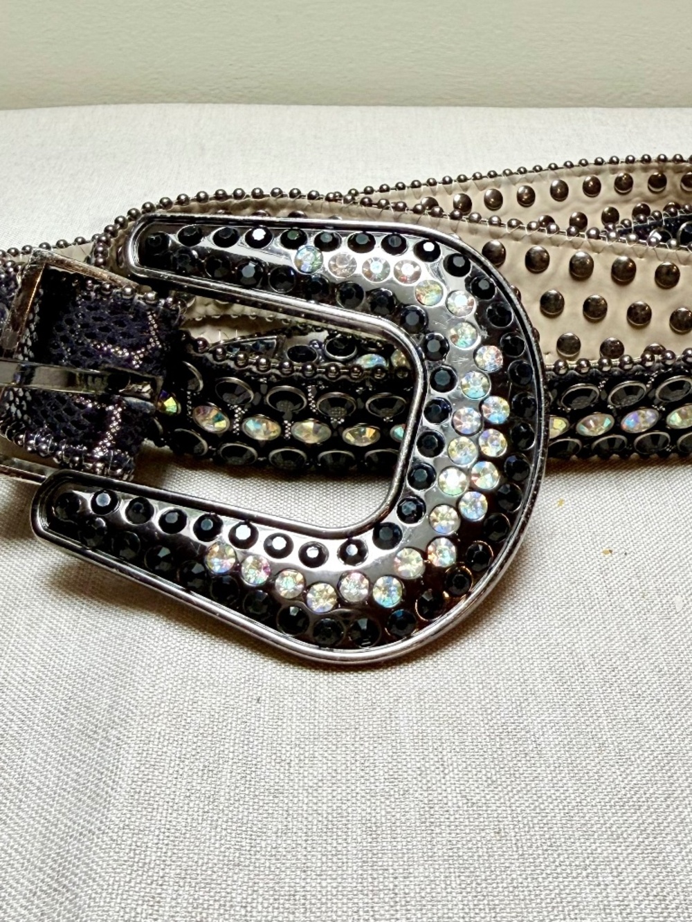 DNA Premium Wear Black Leather Belt Studded With Iridescent Rhinestones M